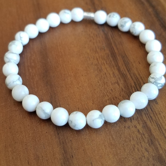 SOLD White Howlite Beads Bracelet - Picture 11 of 14